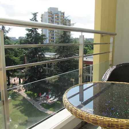 Crystal Apartament Nesebyr