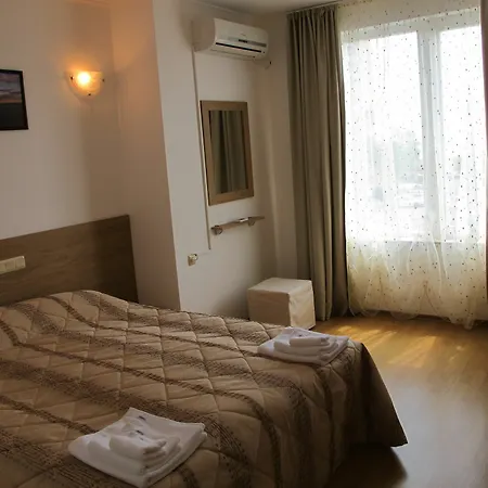 Crystal Apartament Nesebyr